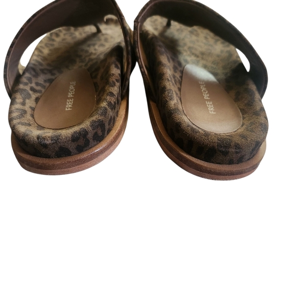 FREE PEOPLE MIKA CHESTNUT LEOPARD SUEDE T-STRAP SANDAL SZ 6 - Picture 9 of 15